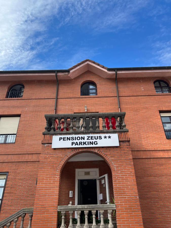 Pension Zeus Barakaldo Esterno foto