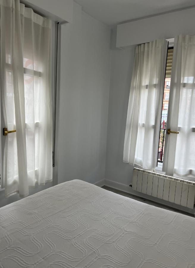 Pension Zeus Barakaldo Esterno foto