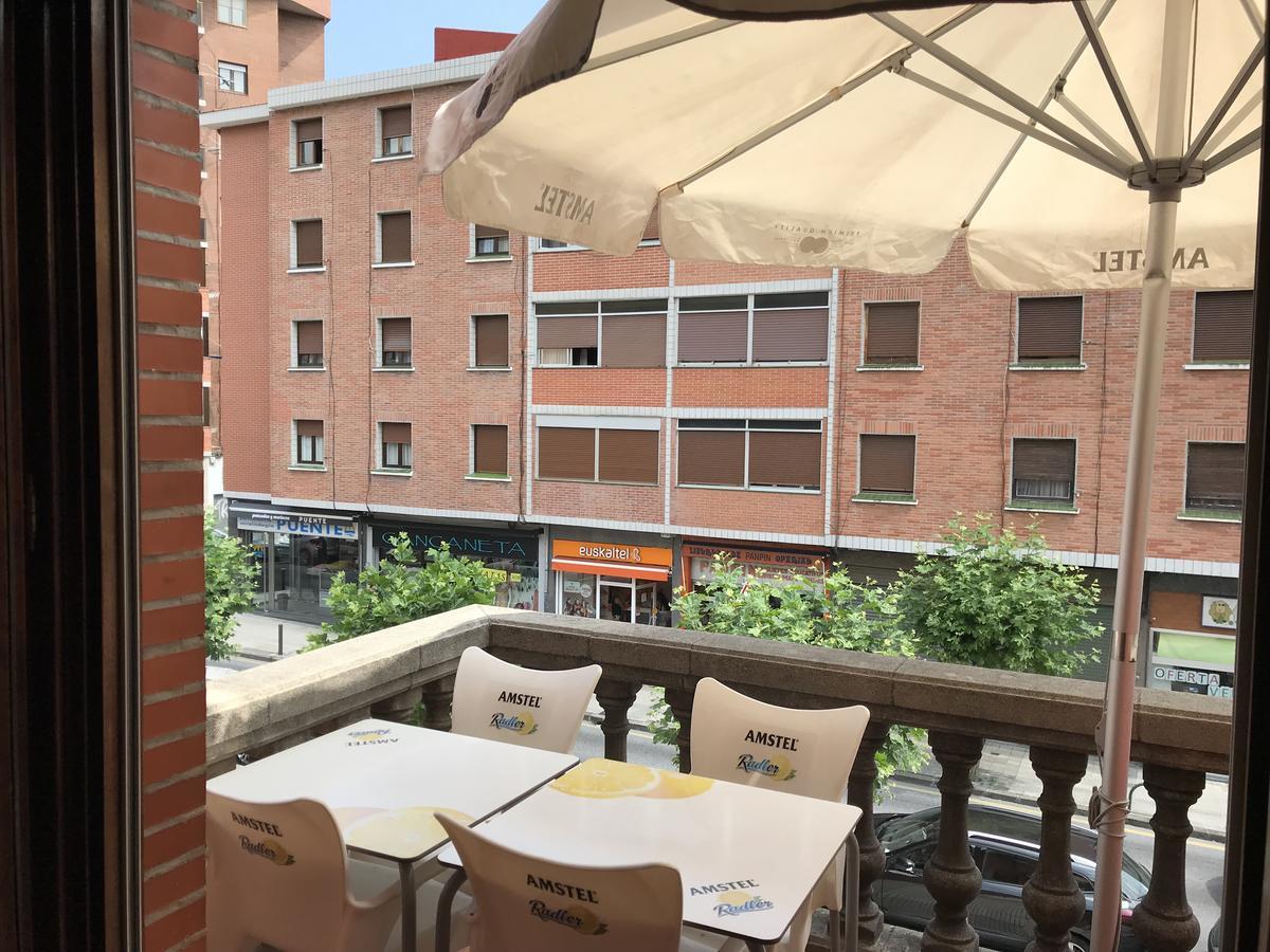 Pension Zeus Barakaldo Esterno foto